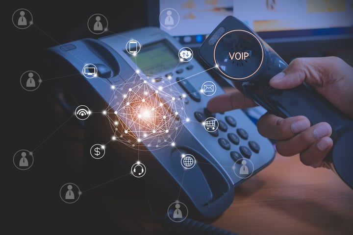 5 ways VoIP helps smaller businesses to save cost